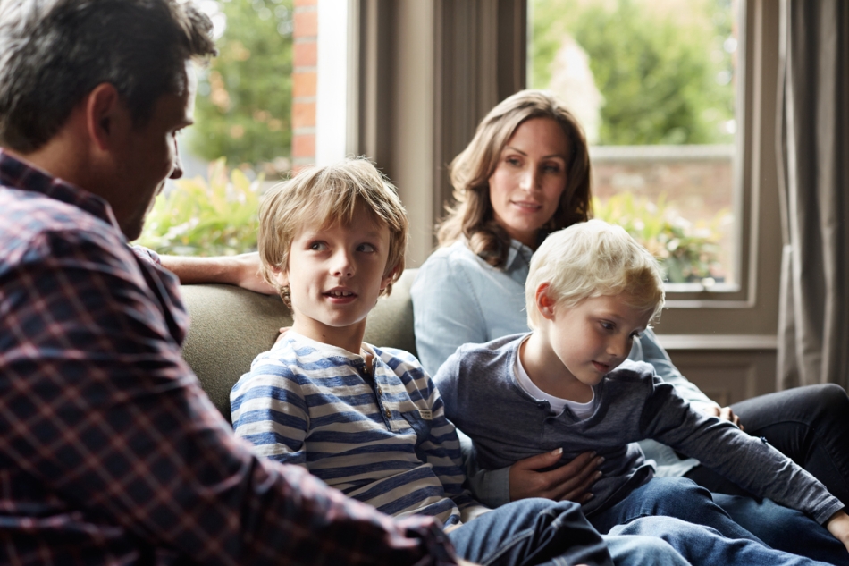 Long-distance move with kids - family meetings