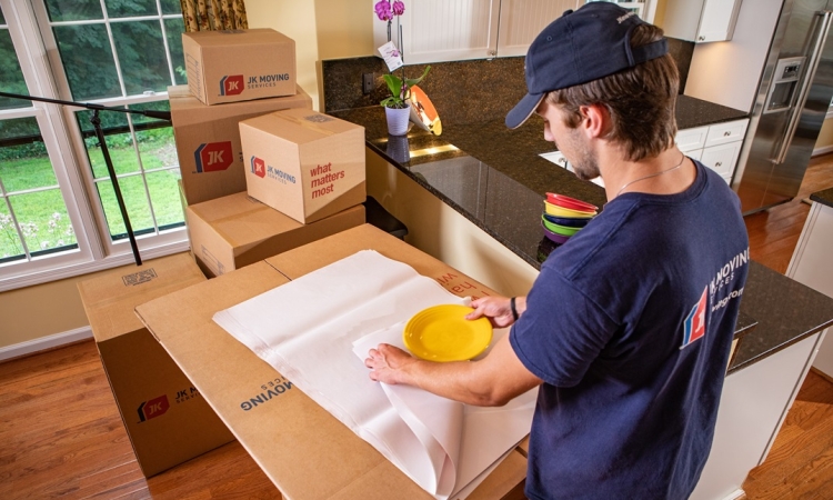 packing dishes