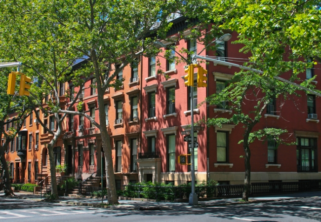 Street intersection in Brooklyn Heights, Brooklyn, New York.