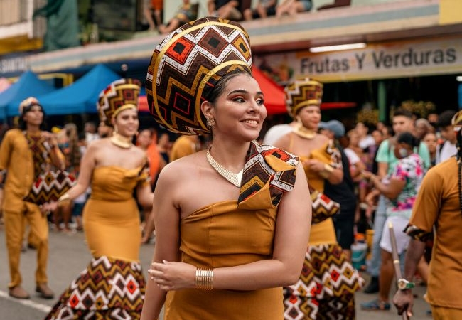 Costa Rica is known for its friendly locals and a thriving expat network, making it easier for newcomers to integrate, find support, and build meaningful connections.