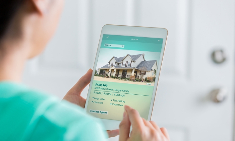 House hunting online